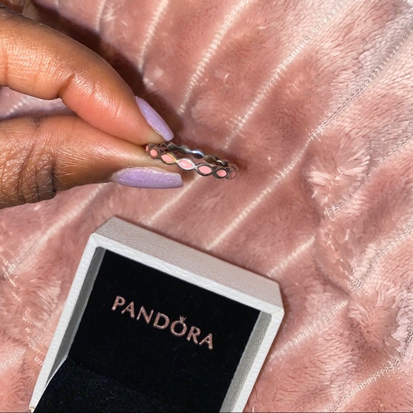 Classic Pandora Ring - Picture 2 of 4
